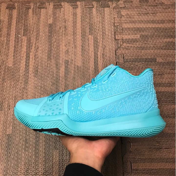 kyrie 3 tiffany blue
