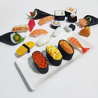 【萬物園】模擬壽司模型假食物日式料理店鮭魚飯糰擺件COS裝飾品玩具套裝