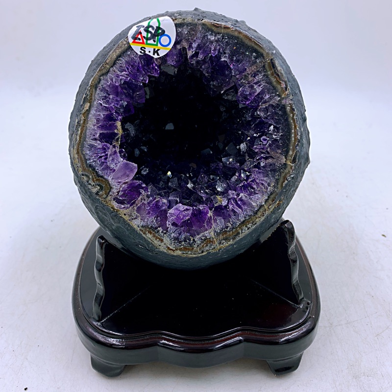H841 頂級ESP烏拉圭紫水晶洞2.7kg（黃色瑪瑙邊）高16cm長15cm寬13cm洞深6cm（紫晶洞