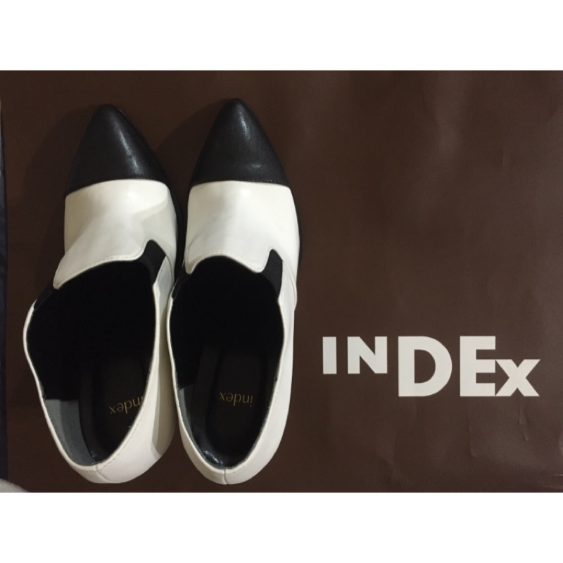INDEX 粗跟鞋