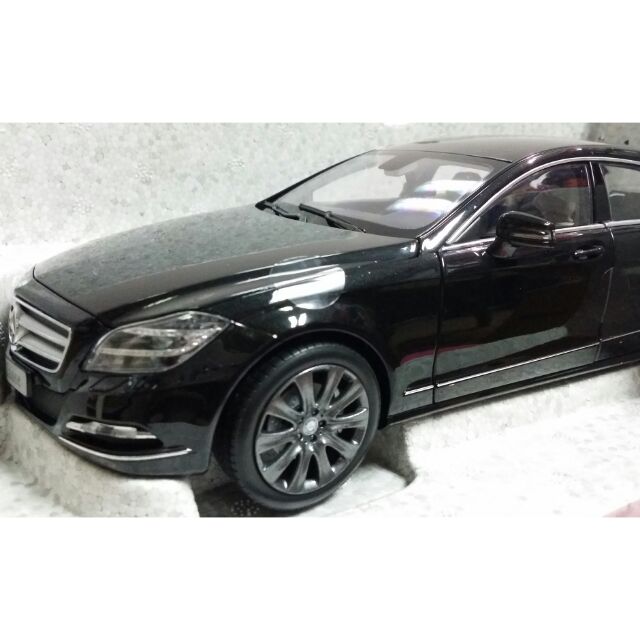 原場精品 1/18 Mercedes CLS Shooting Brake