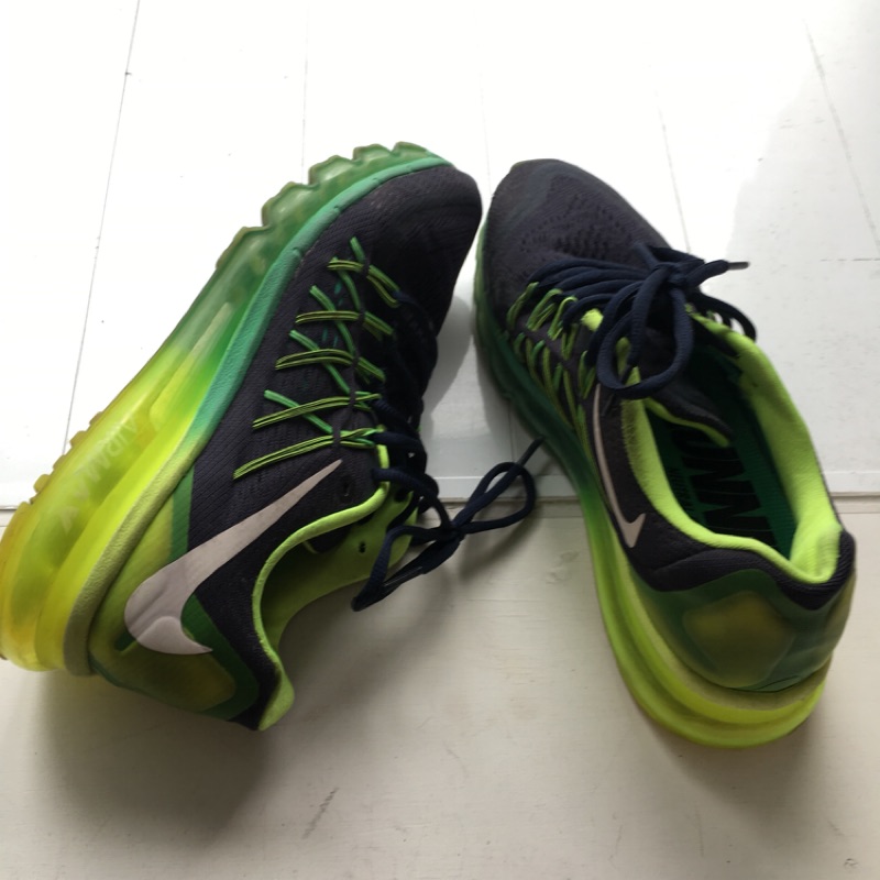 Nike airmax跑步鞋