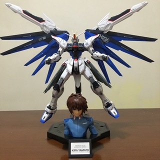 {鋼彈的屋-模型工作室} 萬代 MG 1/100 自由 2.0 鋼彈 含頭像 完成品 (實品如圖) 鋼彈 模型 代工