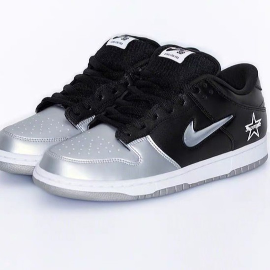 supreme dunk low sb