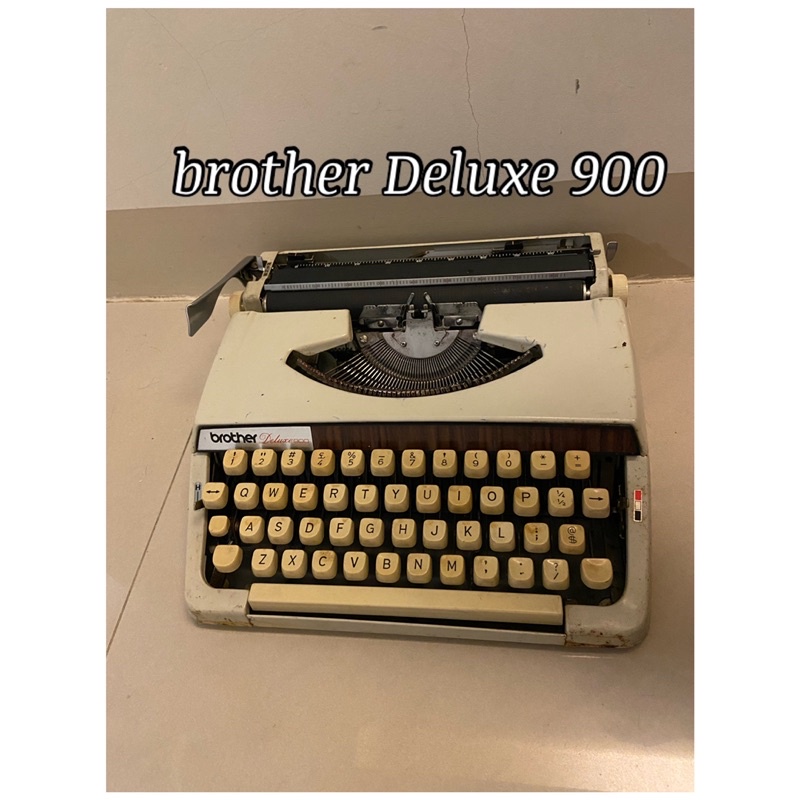 [老傑雜賣]免運!早期 英文 打字機 售價為單價，入內選購/brother Deluxe 900/兄弟牌/古道具/老東西