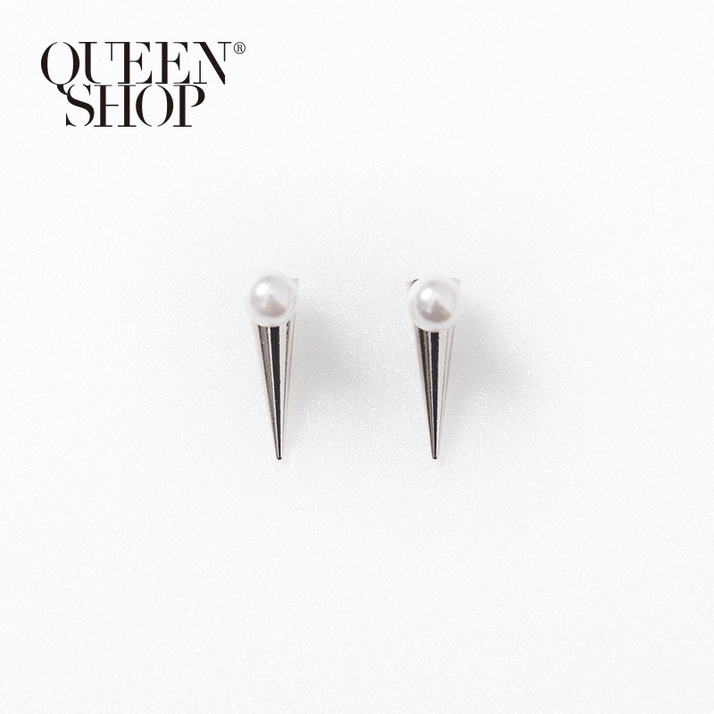 QUEENSHOP  錐形珍珠造型耳針式耳環  現+預【07030564】