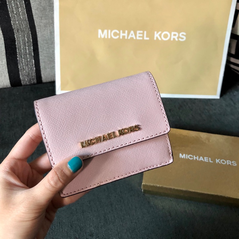 MK/短夾/防刮十字紋真皮革/櫻花粉/春夏必備色/零錢包/MICHAEL KORS/現貨/美國代購