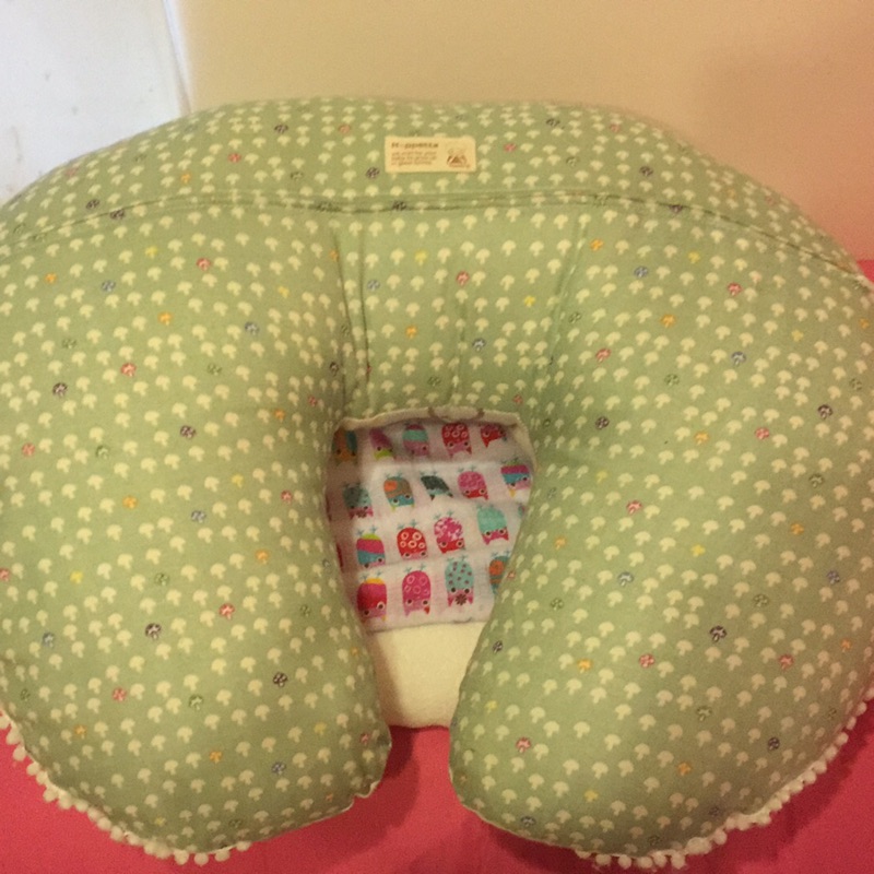 日本製Hoppetta 蘑菇多用途授乳枕 大抱枕 哺乳枕