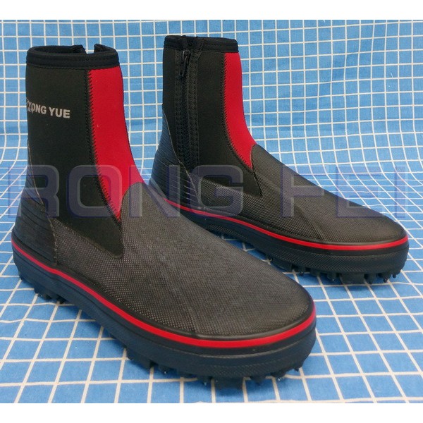 RongFei 90支磯釣釘鞋 台灣製造 90支耐硬剛釘底 防滑鞋 釣魚鞋 溯溪鞋 磯釣釘鞋