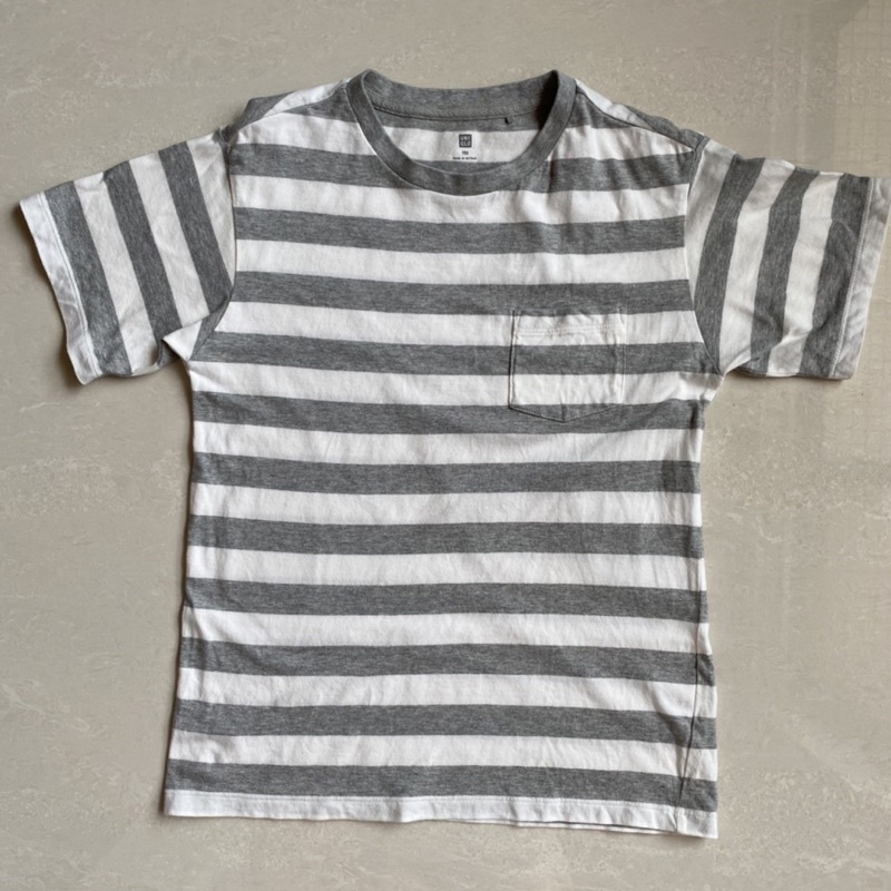 UNIQLO 二手灰白條紋短袖T恤上衣～150公分