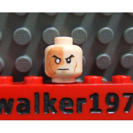 【積木2010-人偶頭】Lego樂高-全新 人頭507 半臉疤瞎眼發怒膚色人頭(忍者龜許瑞德人頭)