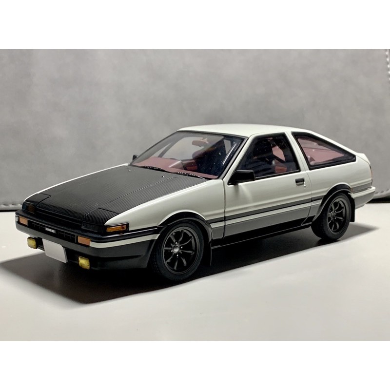 1:18 Autoart Toyota Sprinter Trueno (AE86) 頭文字D