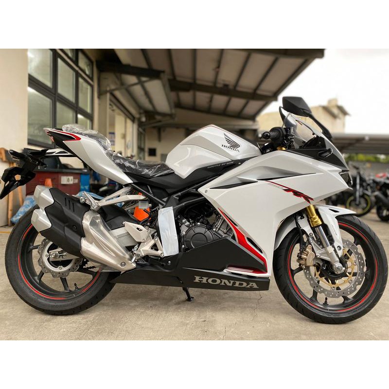 榮立國際 可領牌日規cbr250rr 珍珠白 分期諮詢 訂購洽阿駿id S4159 蝦皮購物