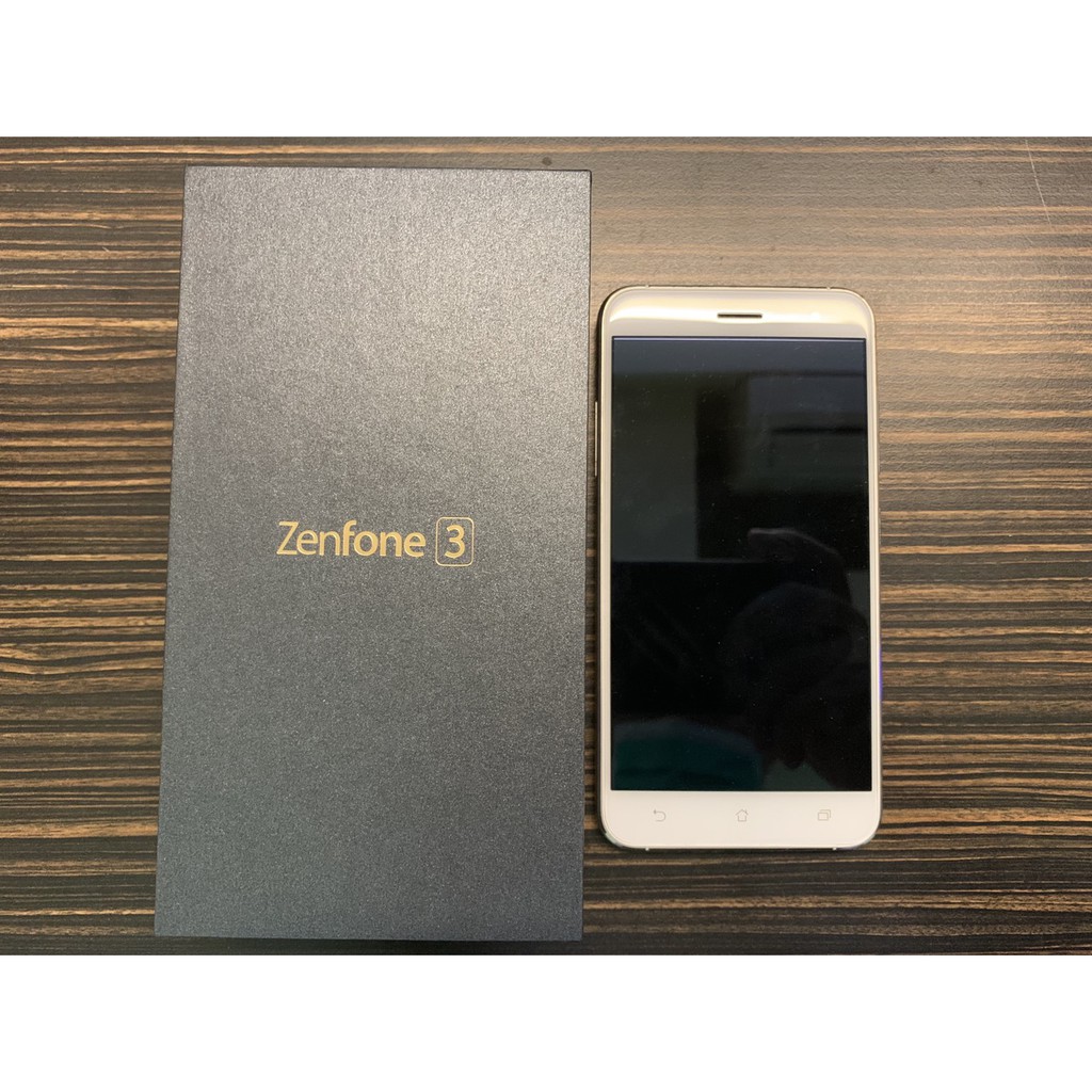Zenfone3 ZE520KL 3G/32G 白色 (ASUS_Z017DA) 二手
