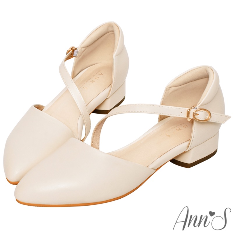 Ann’S 修長腳背斜帶低跟鞋 （杏色）42號（版型較大）