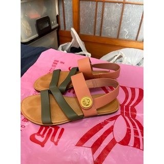 「 二手鞋 」 CHARLES & KEITH 女版皮革涼鞋 35號（綠粉色）鐵2-4