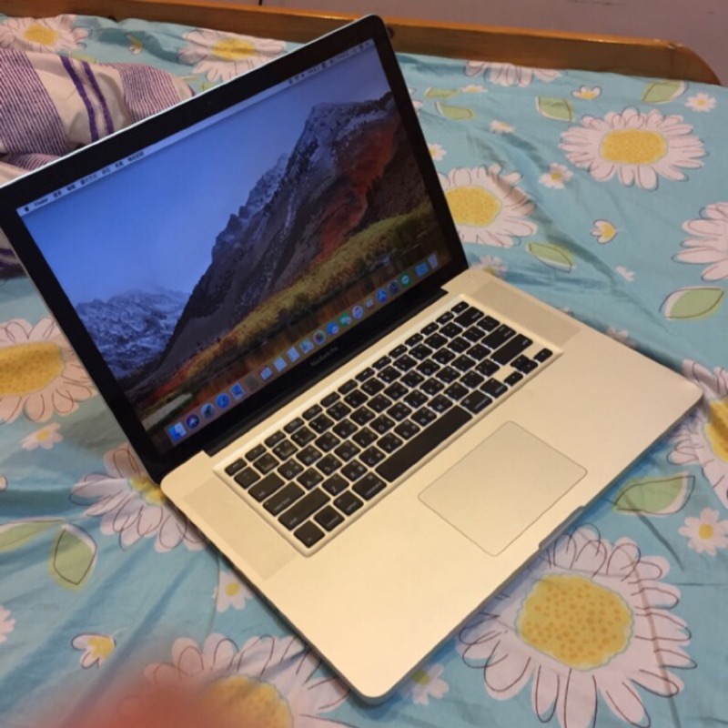 MacBook Pro 15.4 late 2011 i7 2.2 四核心8g記憶體 500g硬碟,請看說明。