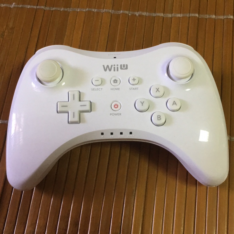 WiiU 專用  PRO 原廠無線控制器手把  白色