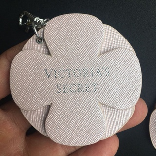 聖誕節交換禮物臺灣有現貨Victoria secret 維多利亞的秘密文字鑰匙扣掛件包包吊飾吊墜