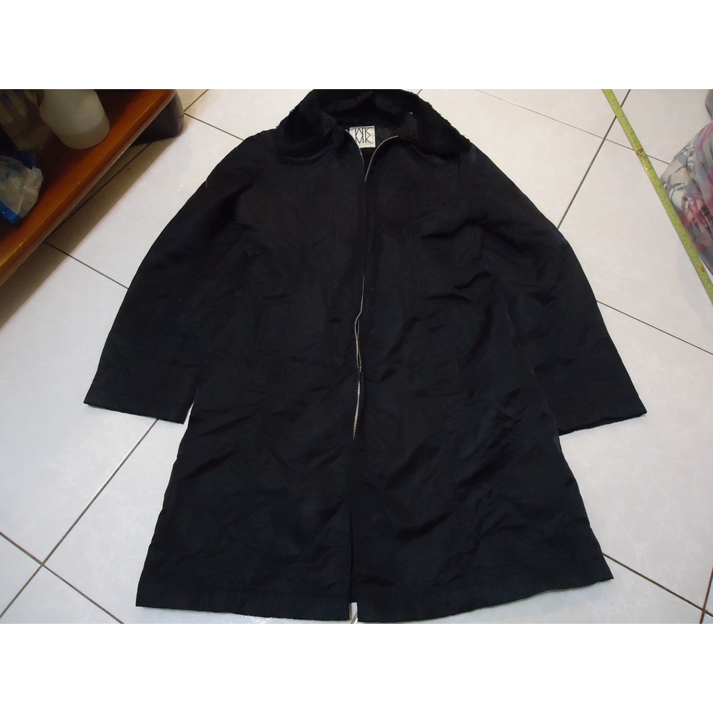 Michel Klein MK黑色毛領風衣大衣,有內襯,尺寸:40,肩寬:43cm,胸寬:50cm,少穿極新,降價大出清