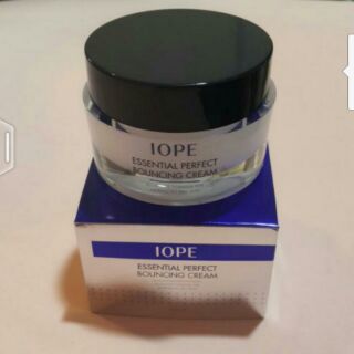 IOPE 活力凍齡霜50ml 極效保濕喚膚精華40ml 極效保濕賦活潤膚組 全新 正品 賠售