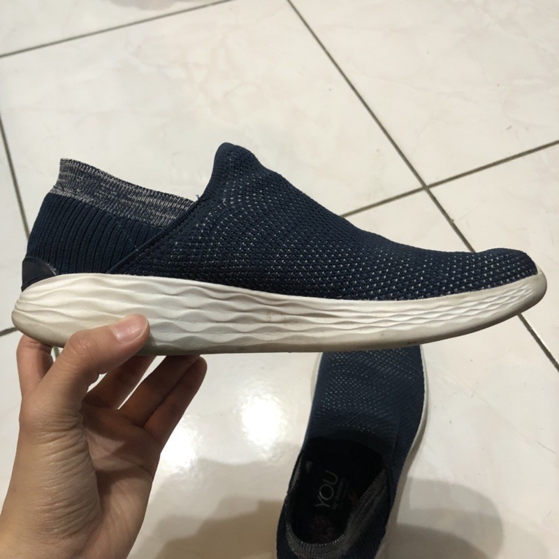 Skechers 休閒鞋 23.5號 僅穿5次內 近全新 / YOU by skechers™ 女性專屬系列