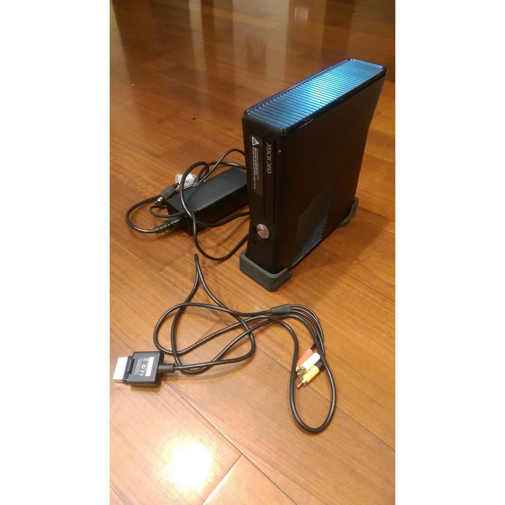 xbox360 主機+搖桿+kinect+遊戲片