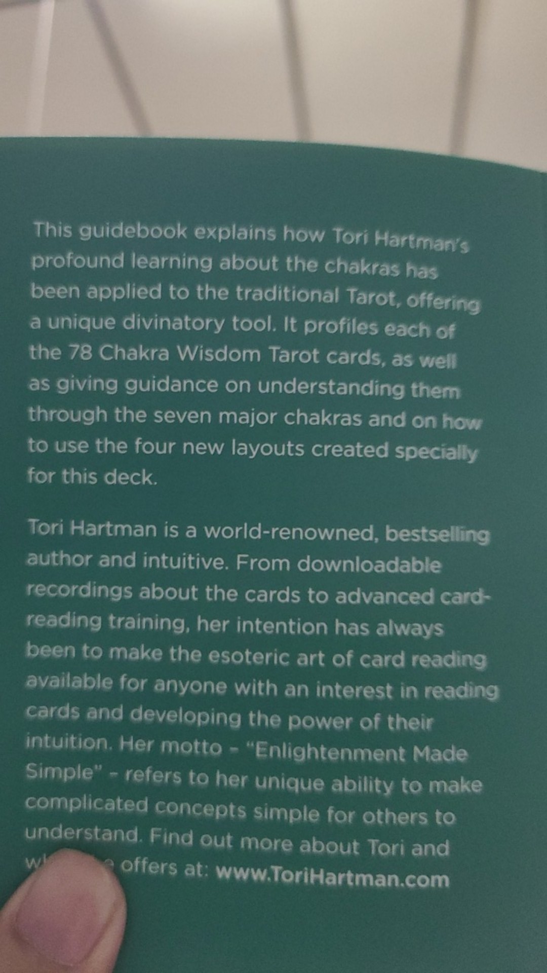 The Chakra Wisdom Tarot 78 Cards With Tori Eslite誠品 蝦皮購物