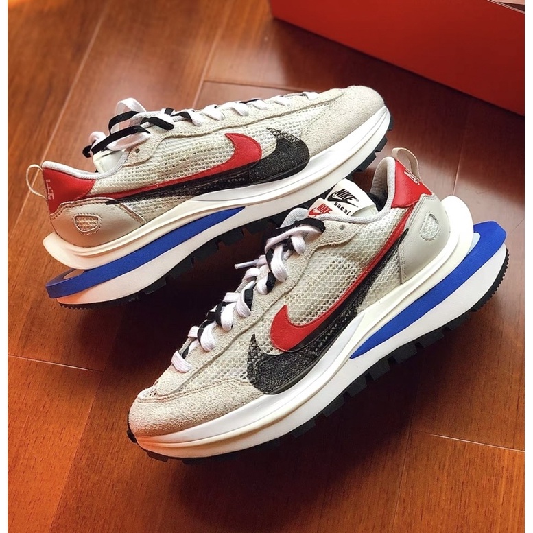 【Leein】Sacai x Nike VaporWaffle 紅白藍 聯名 解構 雙勾 男女款 CV1363-100