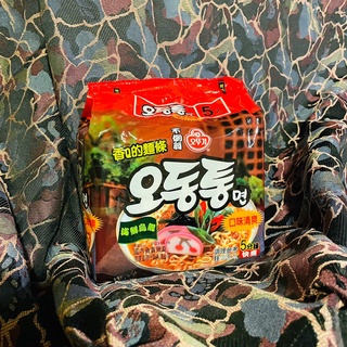 不倒翁 海鮮烏龍拉麵