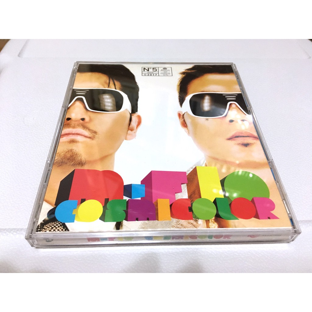 M Flo 隕 浮流cosmicolor 宇宙色彩cd專輯安室奈美惠倖田來未chara 陳冠希日式嘻哈電子 蝦皮購物