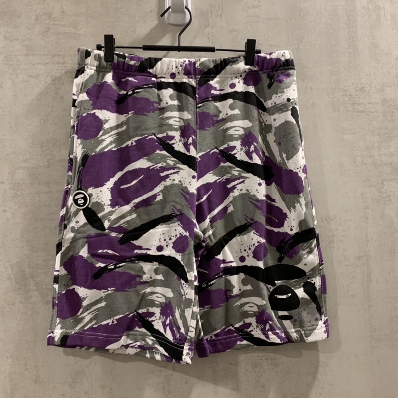 Aape 紫迷彩短褲 100%全新 Size: L號/34腰