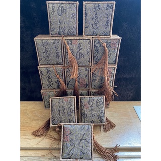 【香川閣 】 高雄實體店面 現貨【花布錦盒 戒指盒】中國風藝品 收藏盒/珠寶/玉珮/首飾/珠寶錦盒 流蘇錦盒 經典