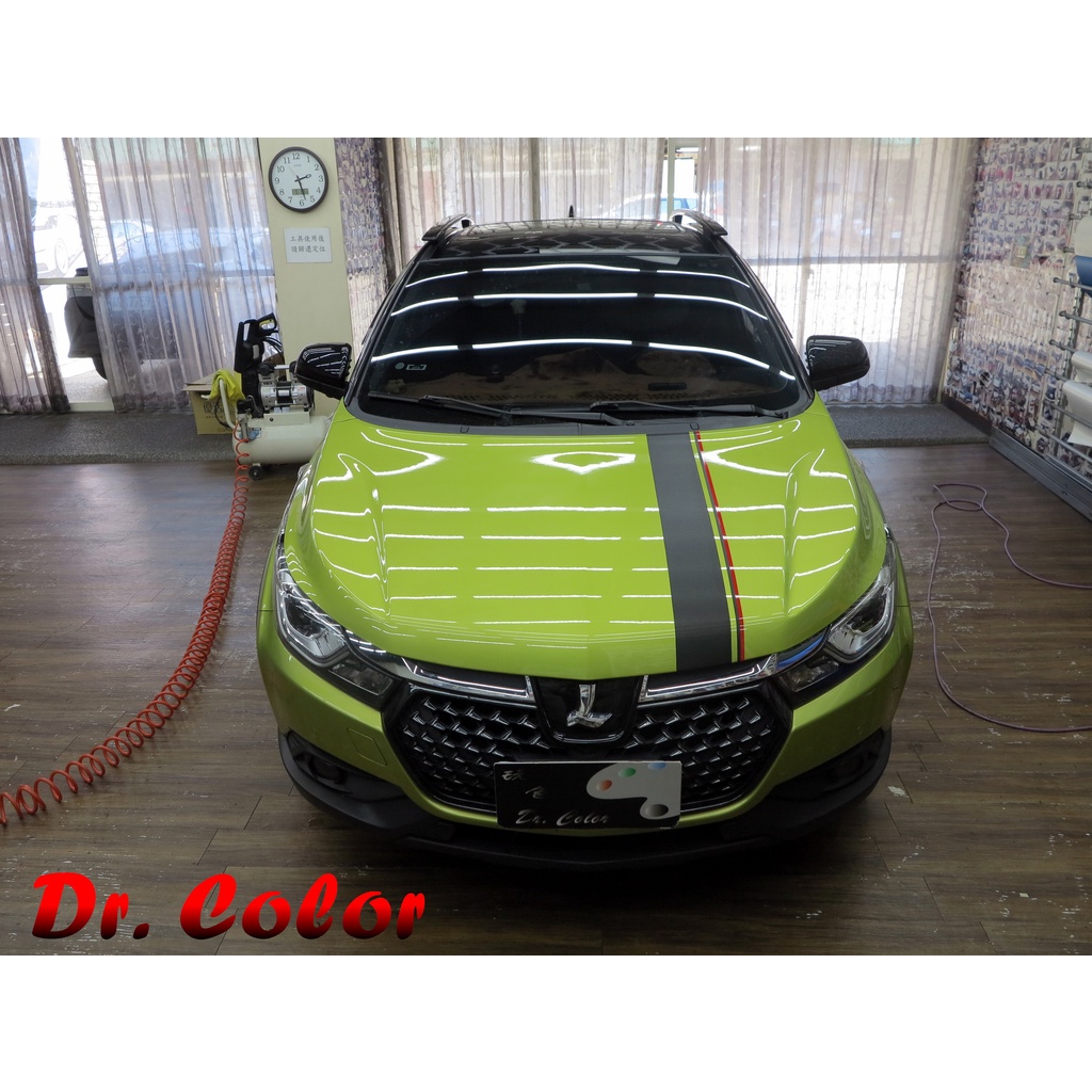 Dr. Color 玩色專業汽車包膜 Luxgen U5 車身線條客製化 (3M 2080)