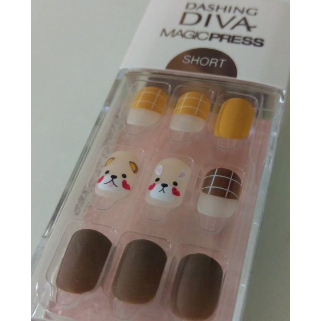 DASHING DIVA 🌸 韓國 短款 霧面指甲片 美甲片 指甲貼片 💅 可愛小狗🐶