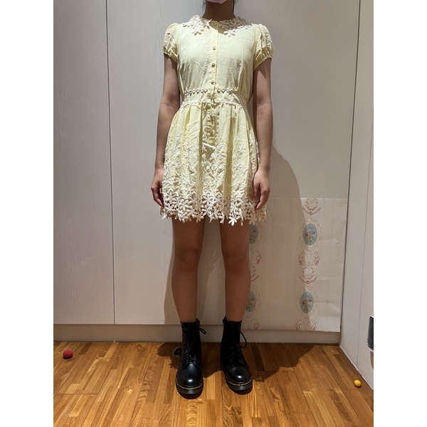 二手 正版 可愛蕾絲花邊洋裝 鵝黃色 secret magic 短裙 雜誌 vivi