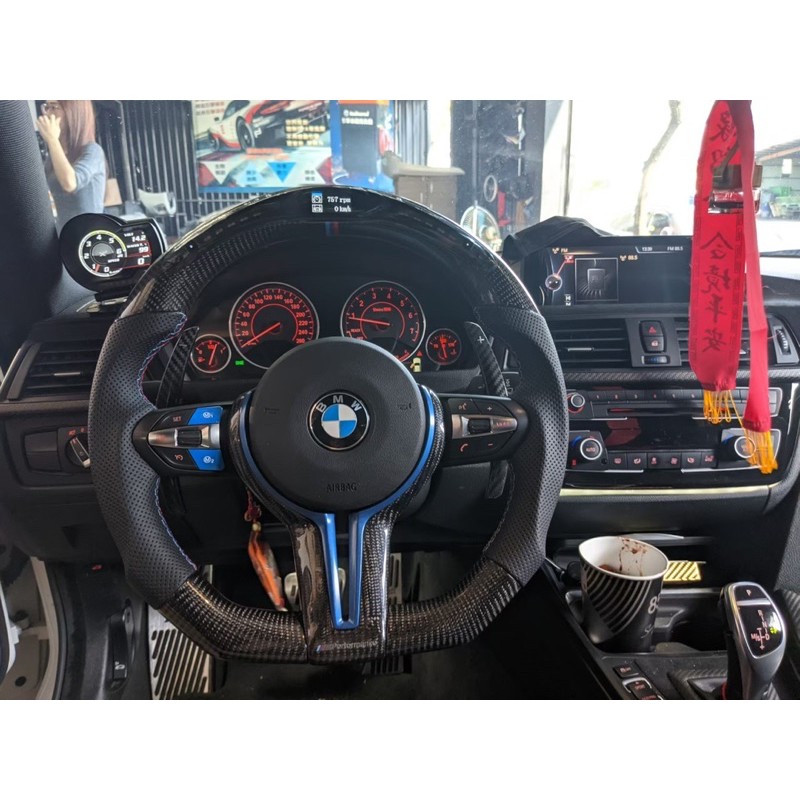 「汎錏國際車業」BMW BENZ F3X  F8X M3 M4 方向盤 LED碳纖維平把 超轉方向盤  大量現貨
