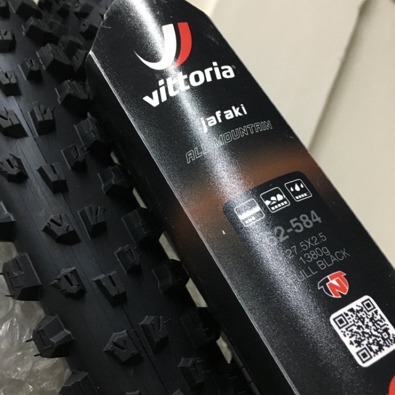 Vittoria Jafaki 27.5x2.5 TNT Tubeless Ready 登山車外胎