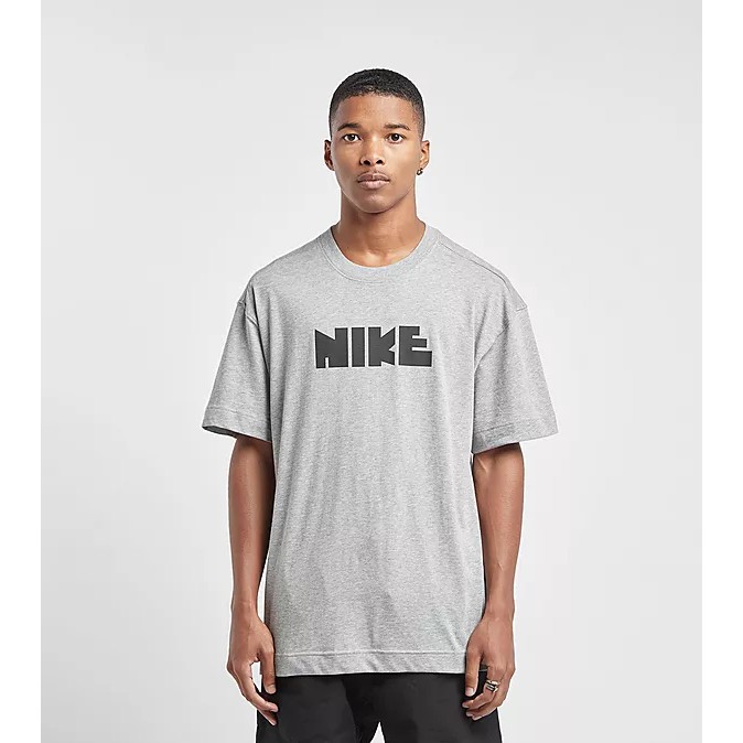 t shirt nike classic