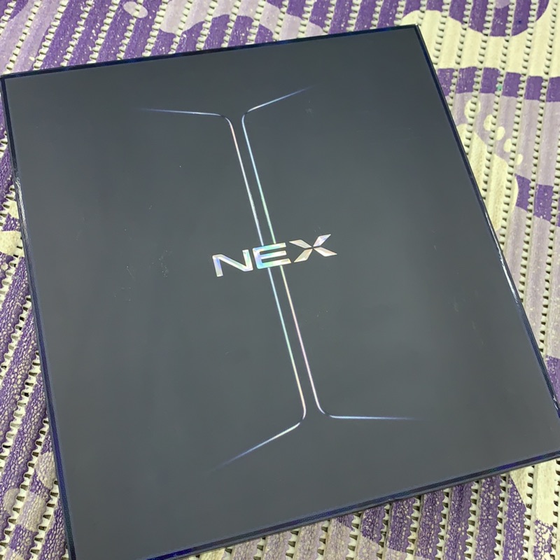 Vivo NEX2 雙螢幕