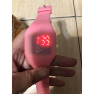 螢光粉色矽膠電子錶 不是藍芽手錶 兒童手錶 裝飾 一般手表
