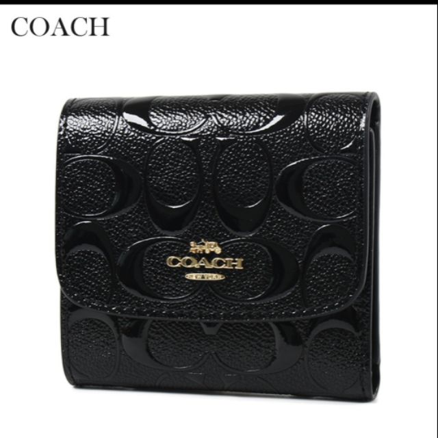 COACH 漆皮浮雕LOGO三折釦式短夾-黑色 全新免運