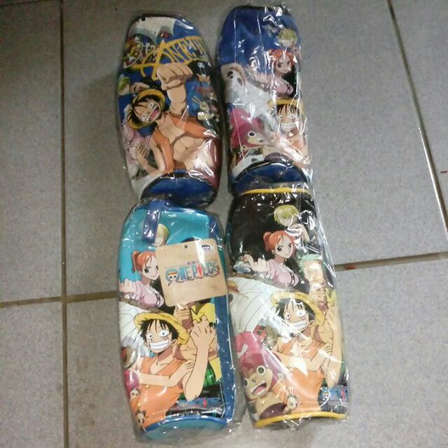 正版 海賊王 航海王 ONE PIECE 圓筒筆袋 魯夫 喬巴 和他的夥伴們