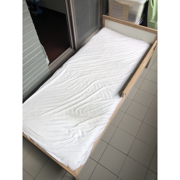 Ikea Singlar 兒童床架 +兒童床墊白色床包