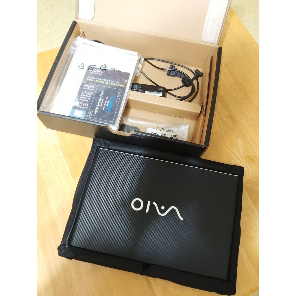 [9成新盒裝完整]SONY VAIO PRO 13 i7 4G/256G SVP13218PW/B FullHD觸控螢幕
