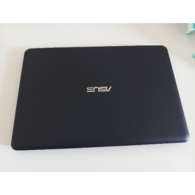 ASUS Vivobook X205T 11.6吋小筆電