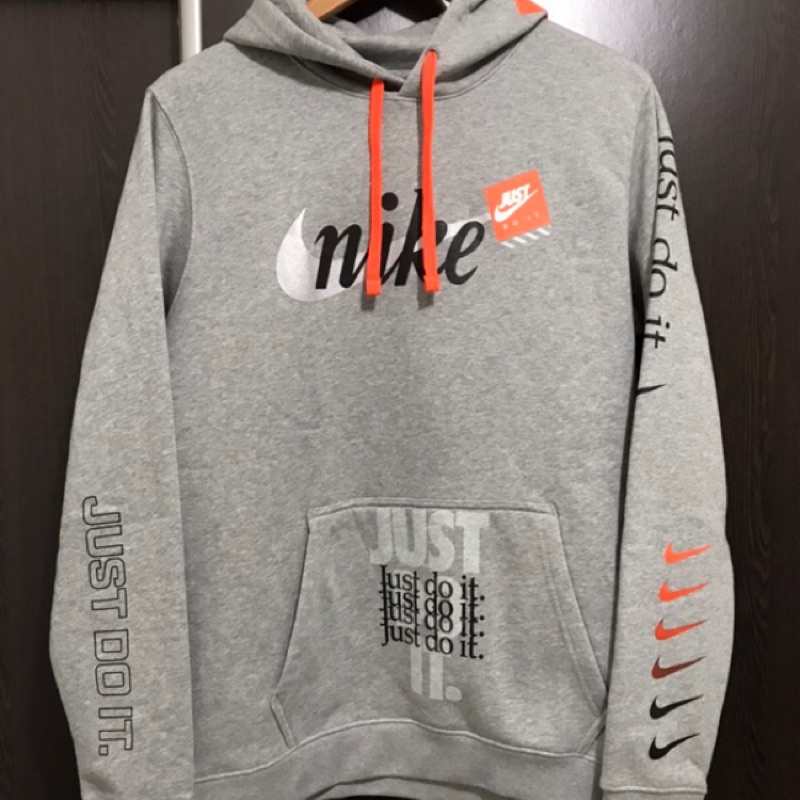 white nike just do it sweatshirt