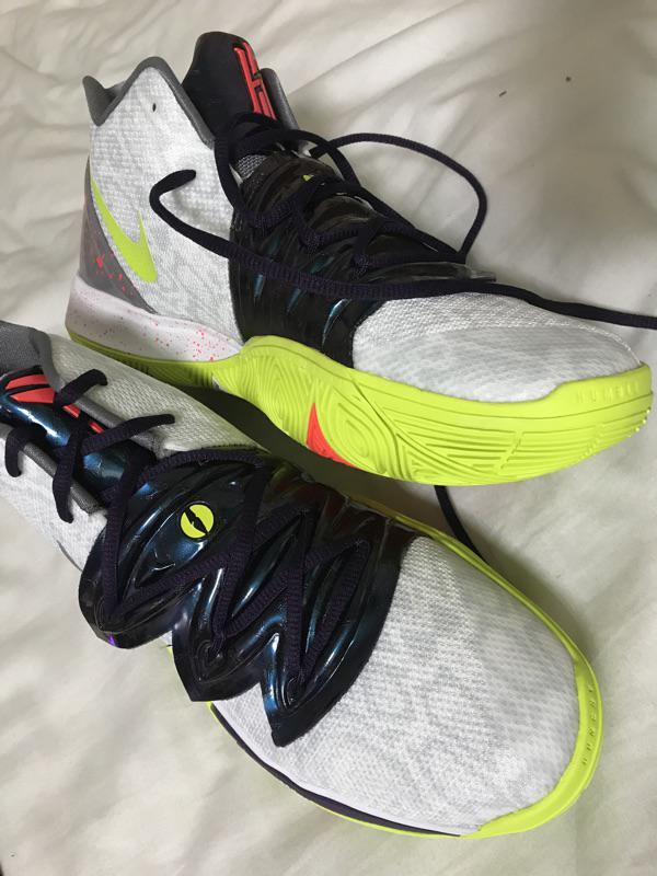 kyrie 5 joker shoes