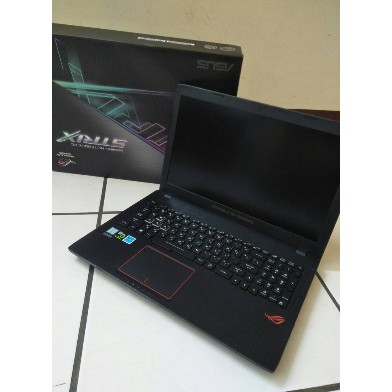 ASUS華碩 ROG STRIX 15.6吋電競筆記型電腦
