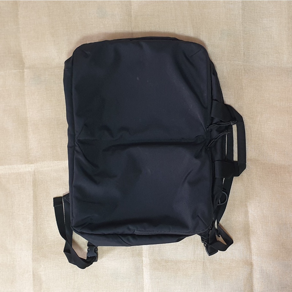 Uniqlo 黑色 兩用 後背包 手提包 筆電包